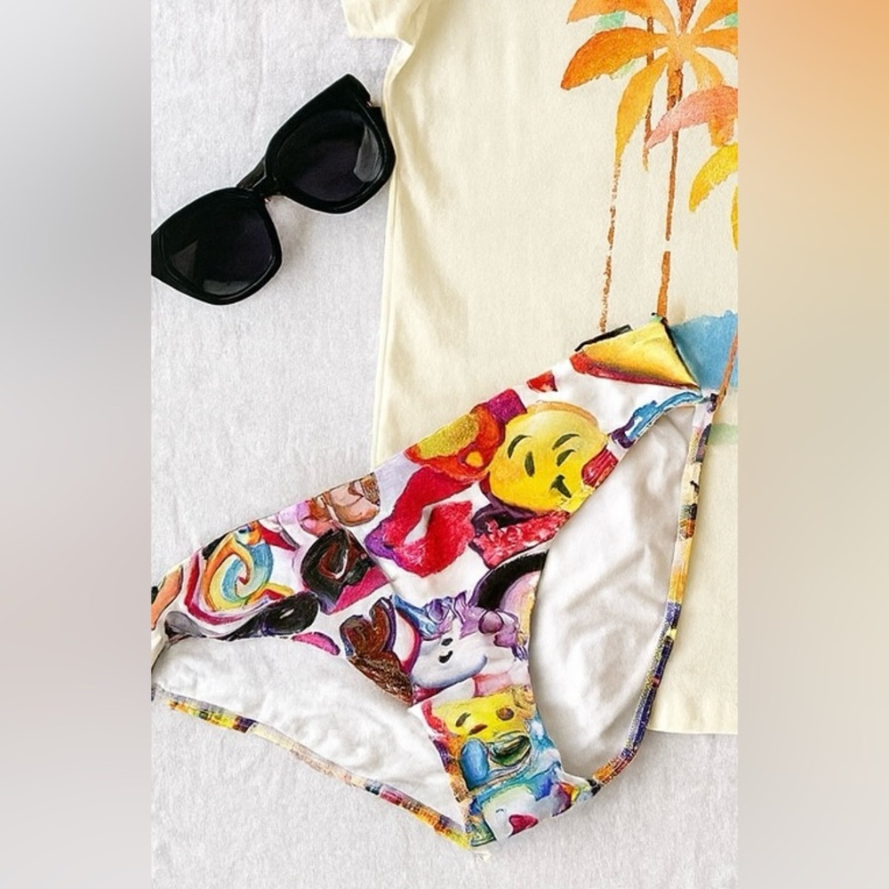 NWT Zara Terez Girls Emoji print Bikini bottom sz 12